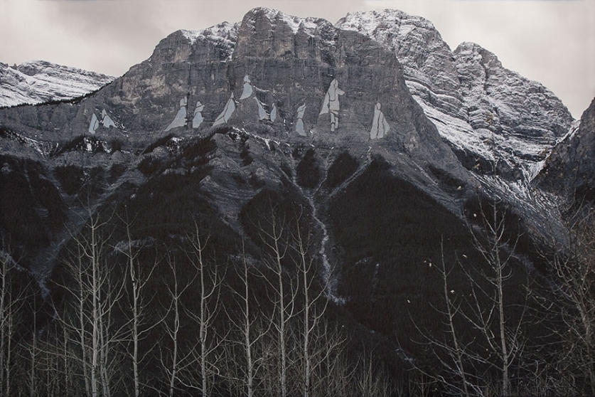https://m.mirunadragan.com/files/gimgs/th-12_Dragan07_TheMountainsAreMirrors2-web.jpg