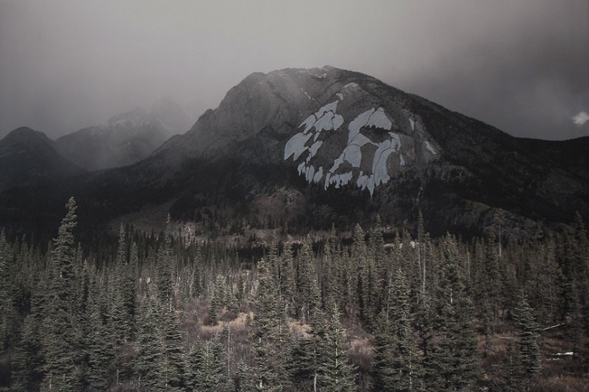 https://m.mirunadragan.com/files/gimgs/th-12_Dragan08_TheMountainsAreMirrors3-web.jpg